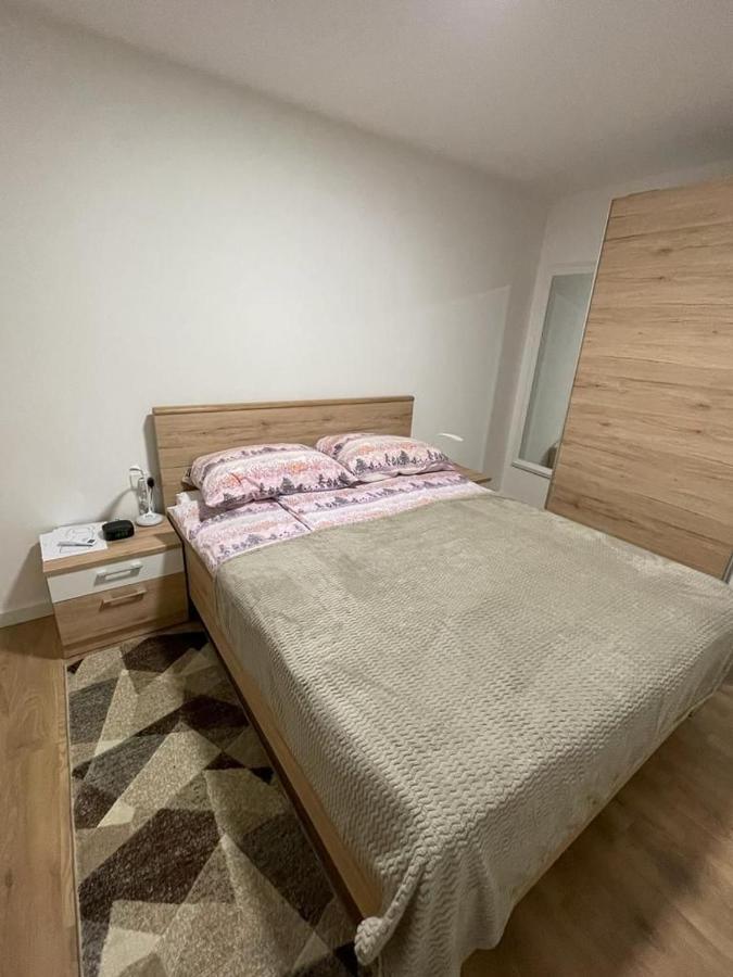 Apartmani Daisy Velika Gorica Eksteriør billede